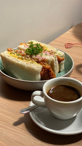 Comentarii opinii despre Leisurely coffee