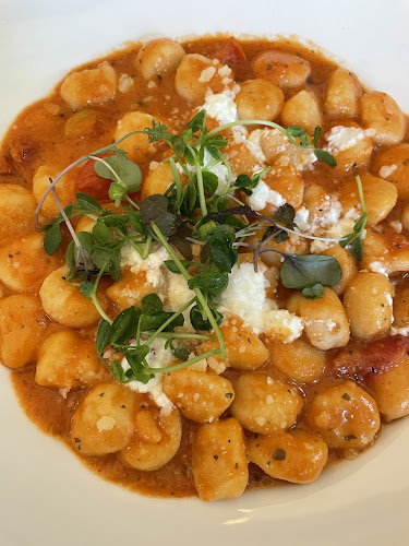 Left Bank Melbourne Restaurant & Cocktail Bar - Hospitality and gastronomy