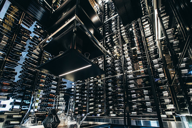 Comentarii opinii despre Coal Cellar + Grill