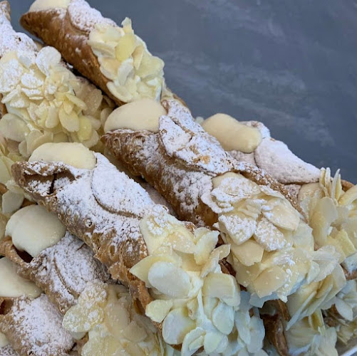 Little Sweet Cafe GC - Hospitality and gastronomy