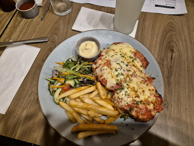 The Cavill Hotel - Hospitality and gastronomy