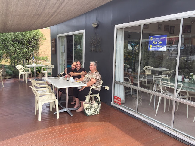 Straight to the point - cafe - Sanctuary Point