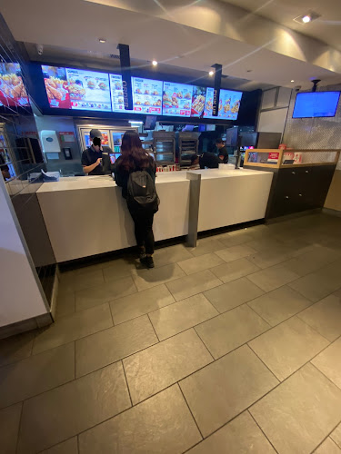Opinii despre KFC Edwardstown în Edwardstown - Hospitality and gastronomy