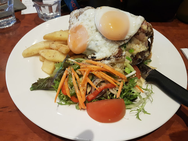 Victoria Hotel - Hospitality and gastronomy