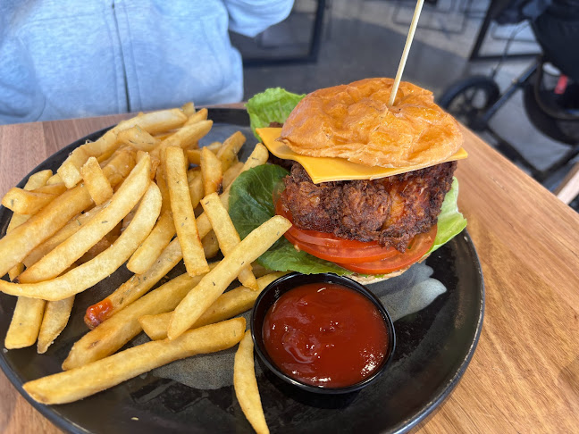 Frankies Traralgon - Hospitality and gastronomy