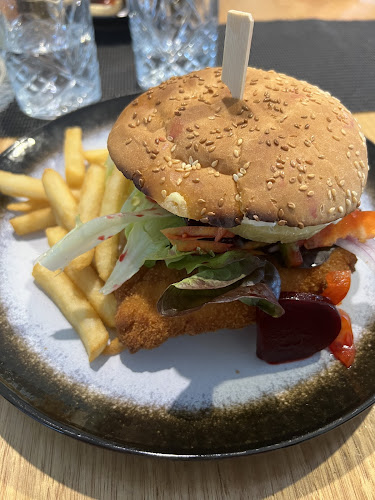 Comentarii opinii despre Roy's Fish and Chips Take Away Café & Sri Lankan Cuisine