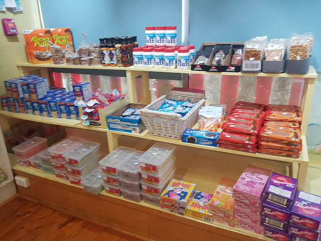 Snowballs Ice Cream & Lollies - Hospitality and gastronomy