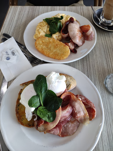 Comentarii opinii despre Clocktower Cafe