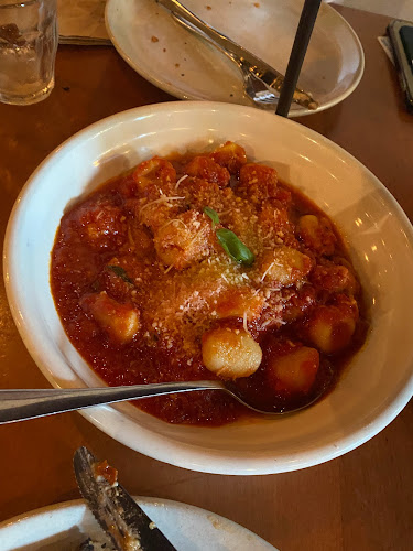 Gigi Pizzeria - Hospitality and gastronomy