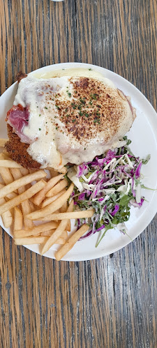 Kirribilli Hotel - Hospitality and gastronomy