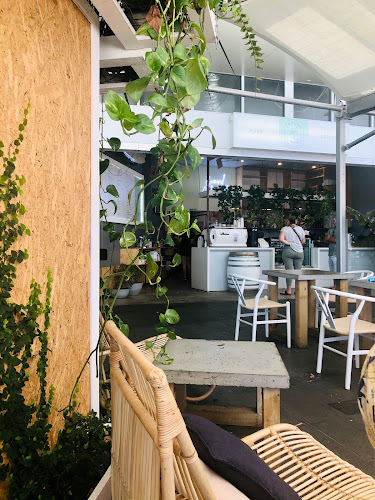 Ground Coolangatta - Hospitality and gastronomy