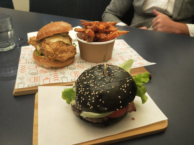 L'Burger Casual Restaurant - Hospitality and gastronomy