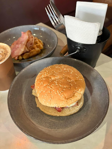 Henrys Cafe Brasserie - Hospitality and gastronomy