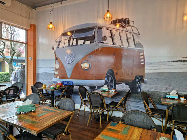 Roasted Kombi - Hospitality and gastronomy