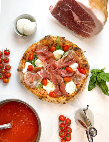 Amico Cafe - Stirling