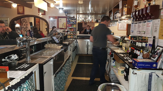 Victoria Hotel Warrnambool - Warrnambool