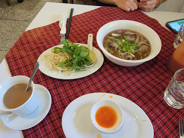 Tinh & Lan Alice - Hospitality and gastronomy