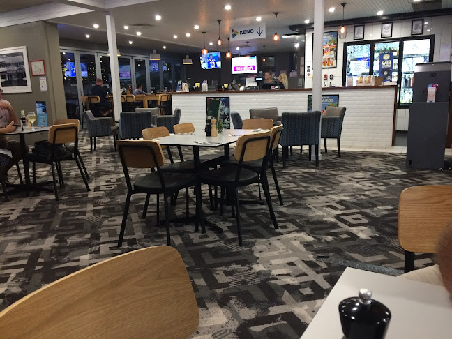 Railway Hotel Yeppoon