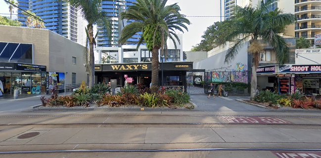 Waxy's Irish Pub and Skyline Roof Top Bar