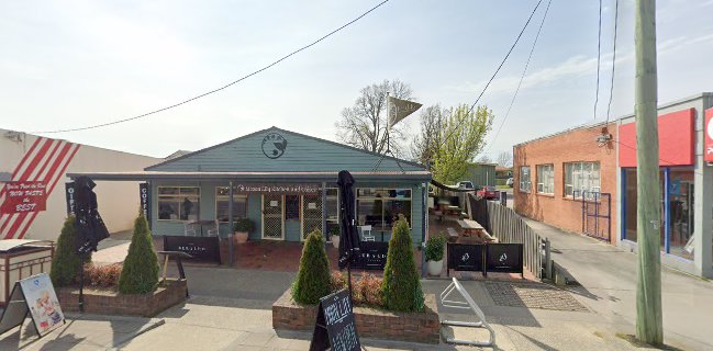 Moon Lily Kitchen and Cakes