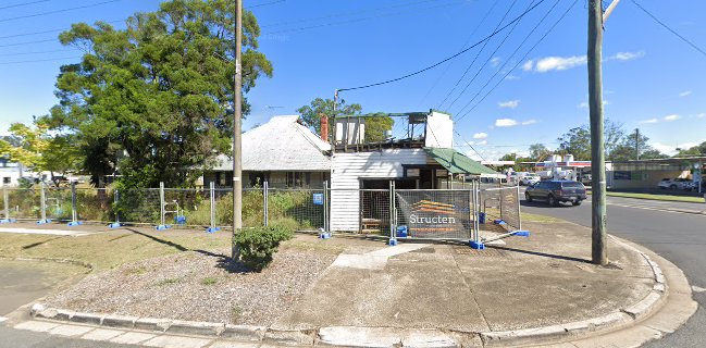 Skimmo's Corner Store