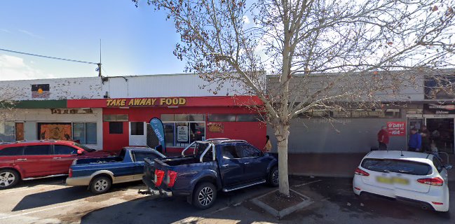 poppys takeaway - Hospitality and gastronomy