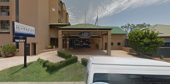 H20 Restaurant & Bar