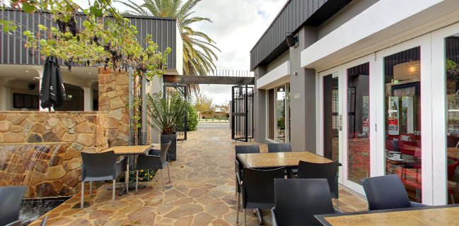 Opinii despre The Windsor Hotel în South Perth - Hospitality and gastronomy