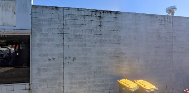 Cafe Nudeli / Nudeli Express Fish & Chips Hamburgers