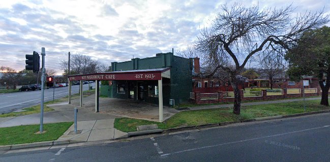 Wes's Walkabout Cafe