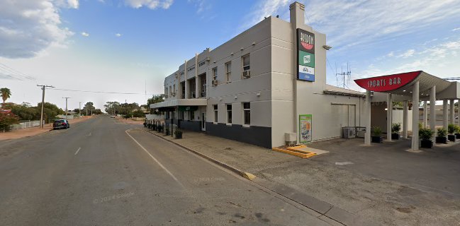 Risdon Hotel