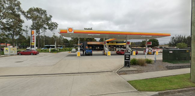 Oporto Berkeley Vale Drive Thru