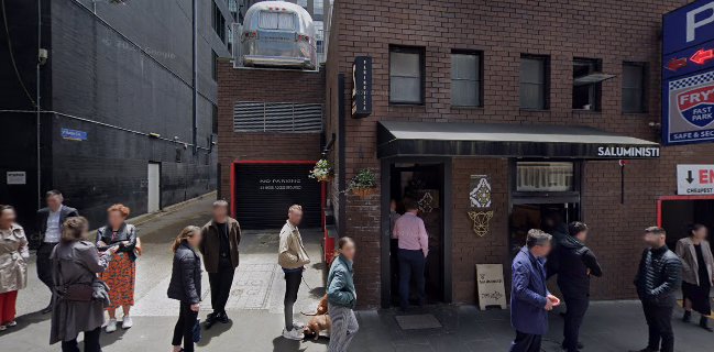 Saluministi Flinders Lane