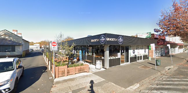 Gracie's at 4 Pines Orange