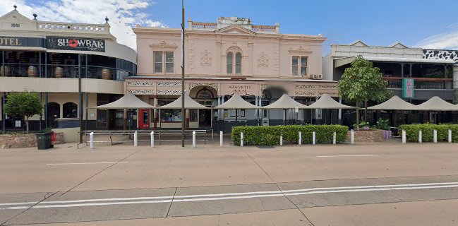 Kryptic Lounge Bar & Restaurant