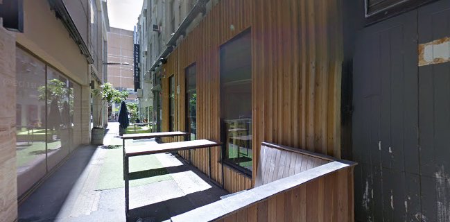 Remy's - Deep Dish Pizza & Bar