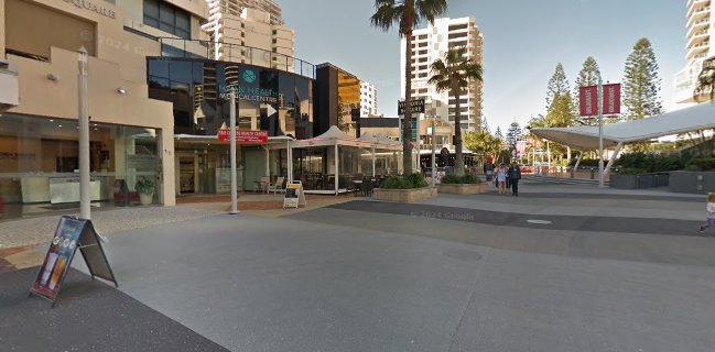 Den Devine Restaurant & Music Hall - Broadbeach
