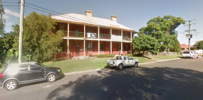 Duke's Restaurant & Bar