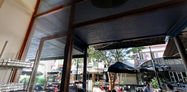 Ric's Bar + Backyard