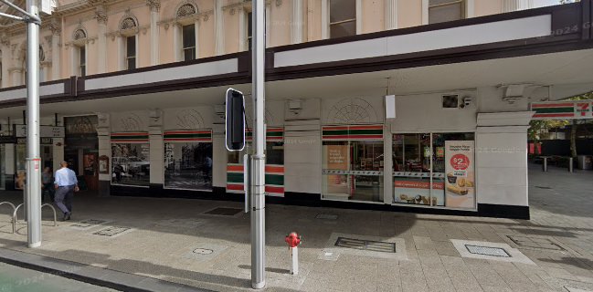 43 Below Bar & Restaurant