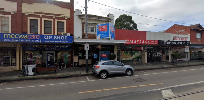 Bamboo Bean & Bamboo Burgers Cafe - Hospitality and gastronomy
