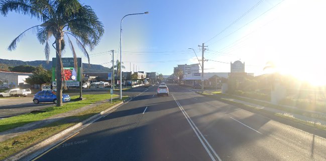 Opinii despre Cabbage Tree Hotel în Fairy Meadow - Hospitality and gastronomy