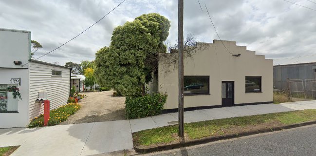 Tiny Cafe & Bookshop