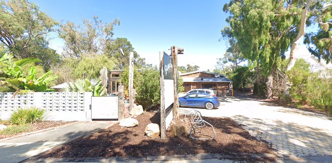 Bungalow Neighbourhood Social