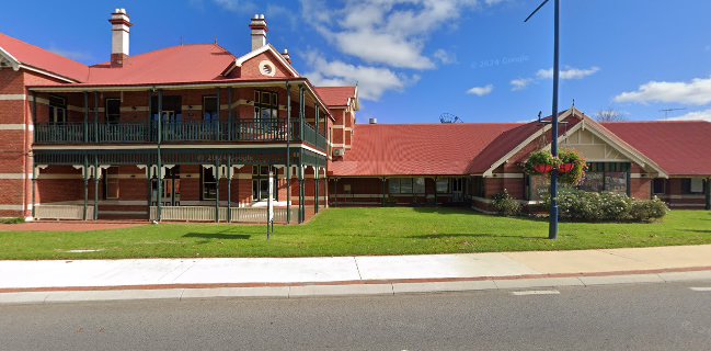 Gosnells Hotel