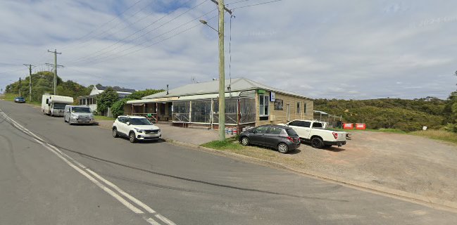 Catho Pub ("Catherine Hill Bay Hotel")