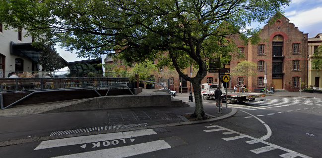 Ribs & Burgers The Rocks